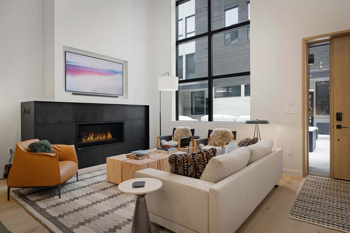 185 Glenwood Unit 17 2