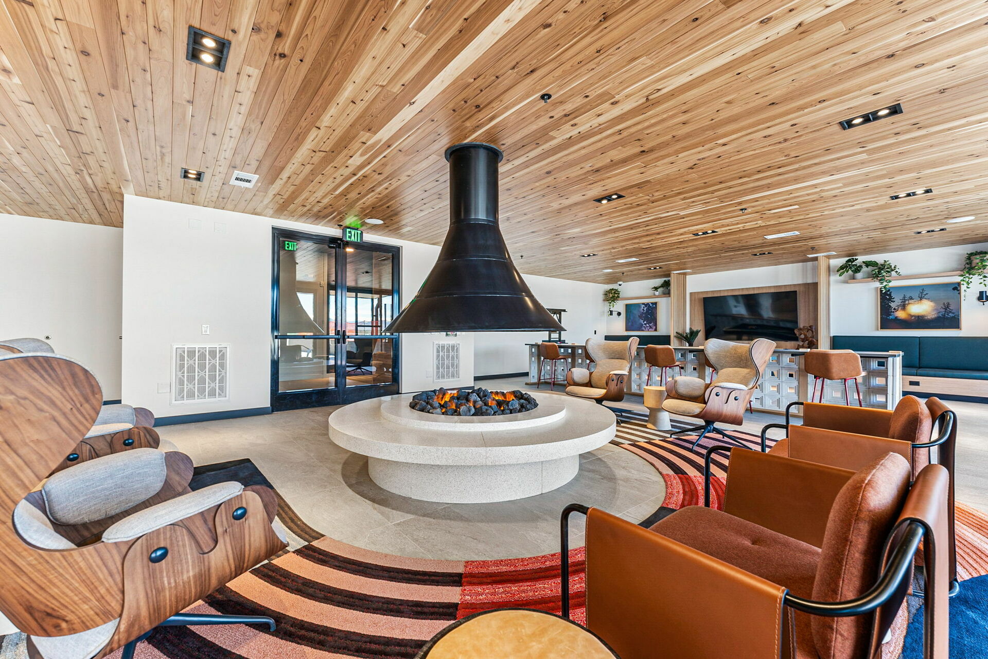 Aura Arts District Int Amenity Clubroom Fire Lipan June2024