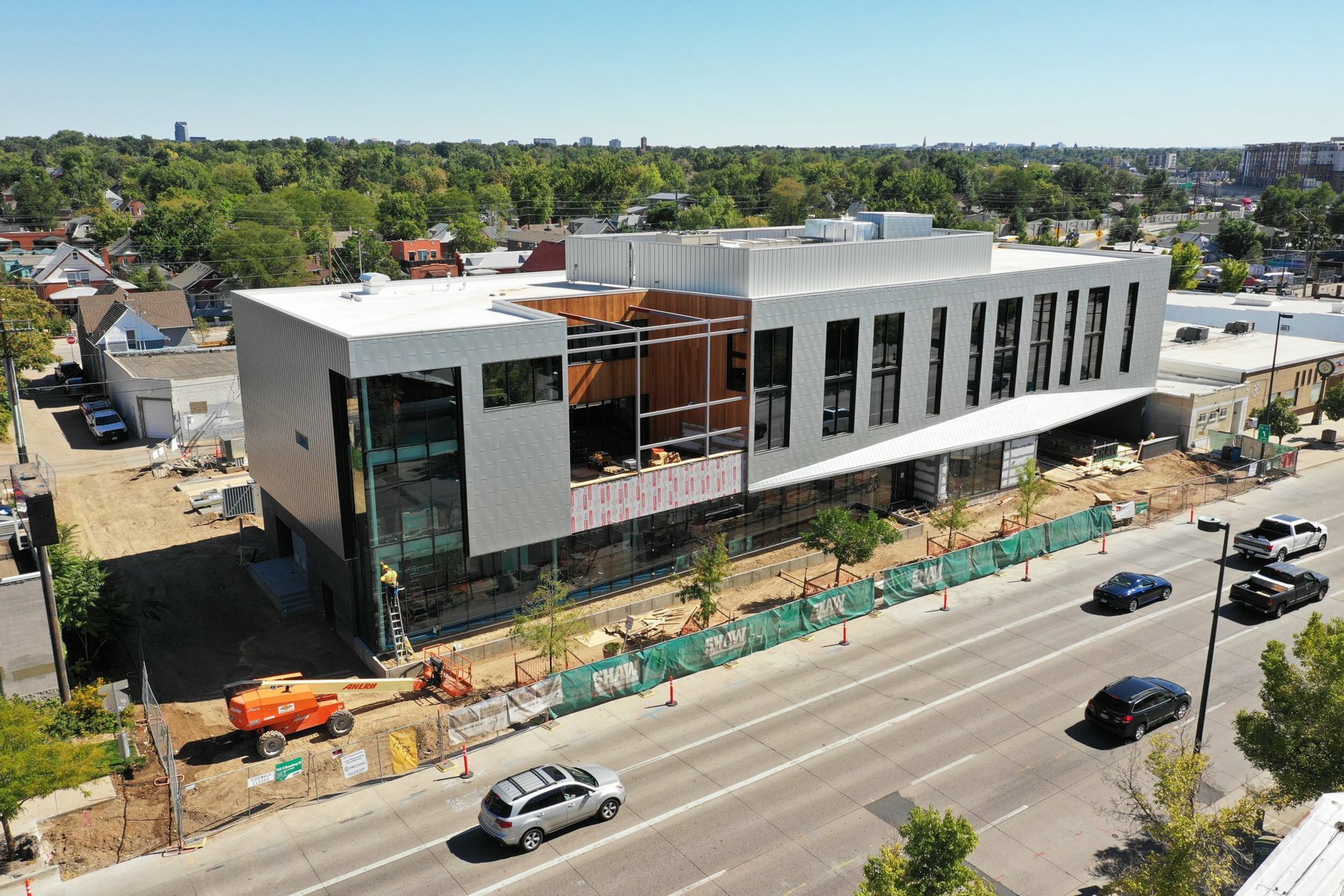 44083302 2495153363829952 656439563115298816 o