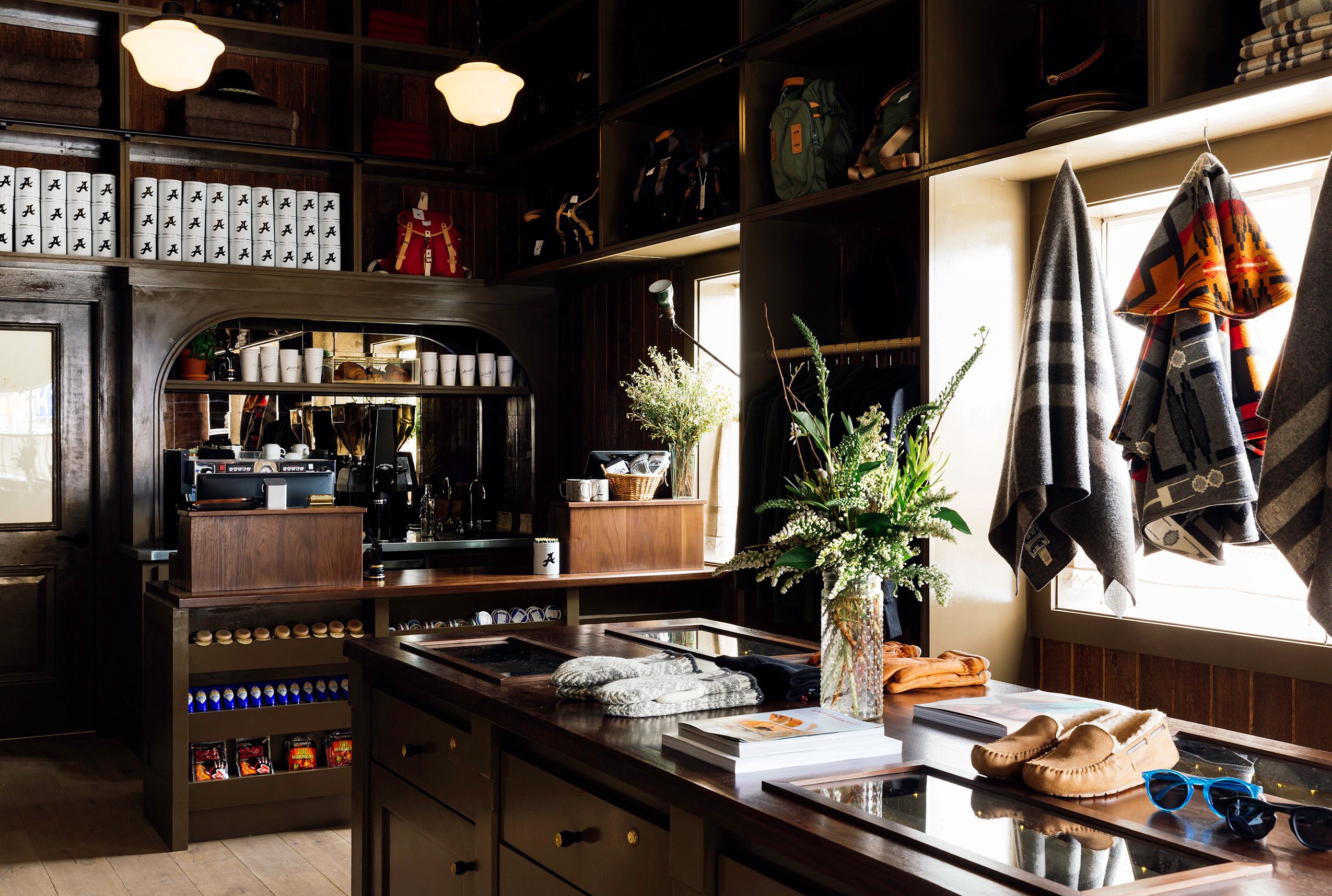 P1 anvil hotel jackson wyoming lobby read mckendree yatzer