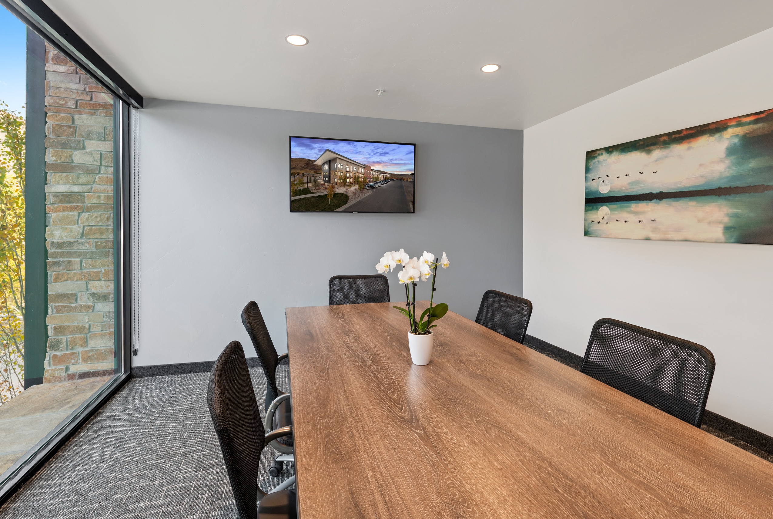 SHAW Jackson Hidden Hollow Meeting Room